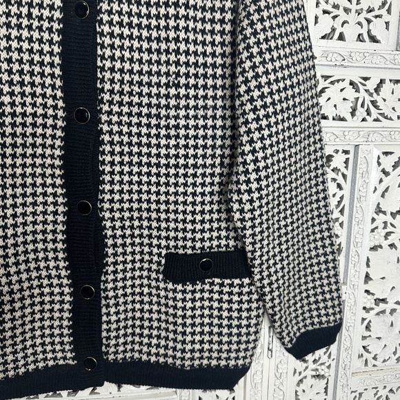 Brooks Brothers 100% Wool Black & White Houndstooth Preppy Button Up Cardigan - Picture 5 of 7